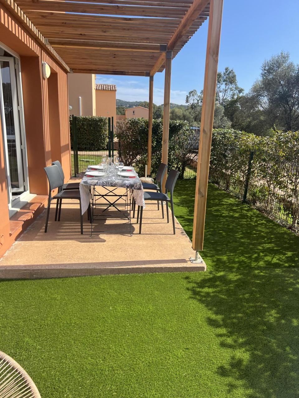 Mini Villa 4-6 Pers. Les Hameaux De Saint Cyprien Lecci Luaran gambar